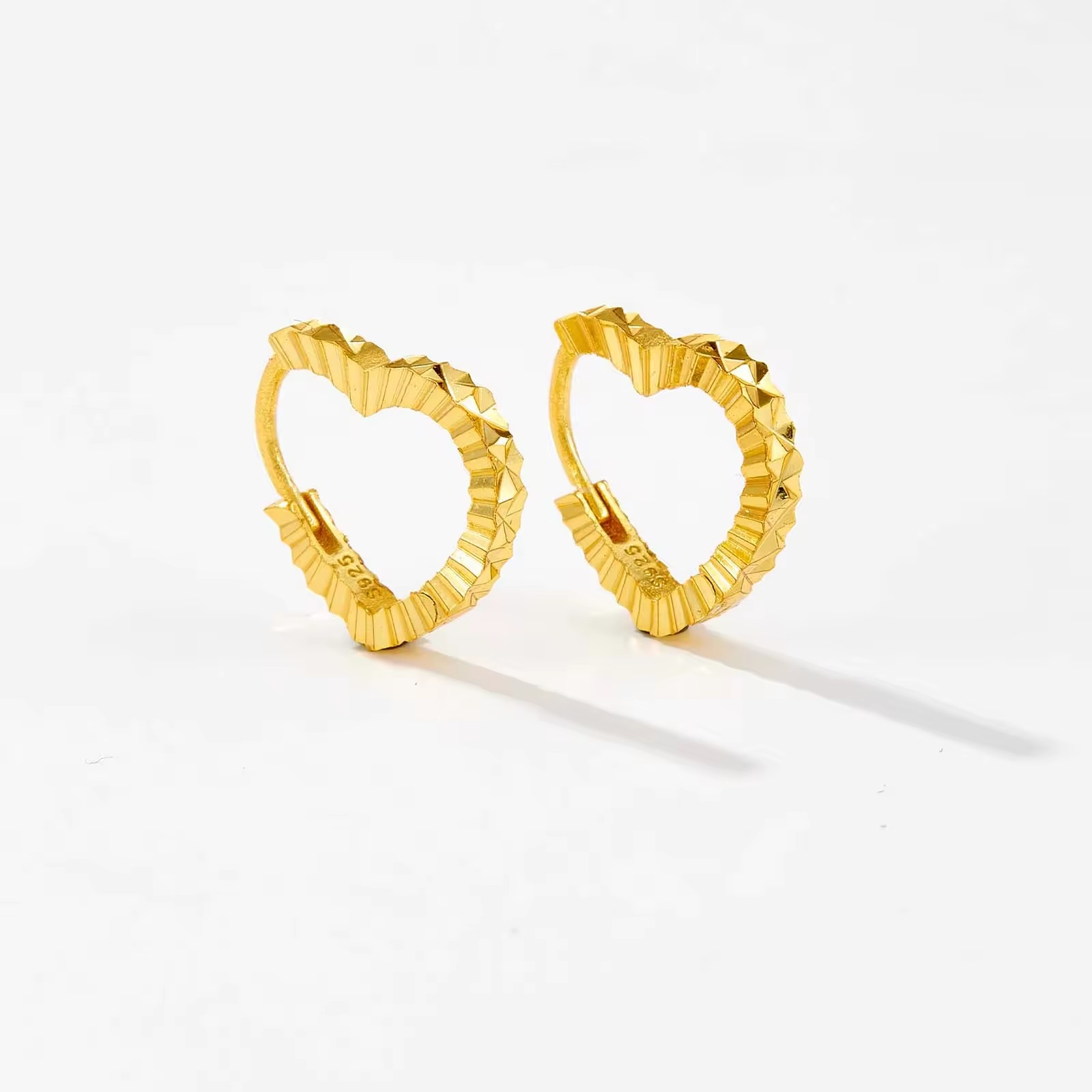 Liora rippled Heart Hoops